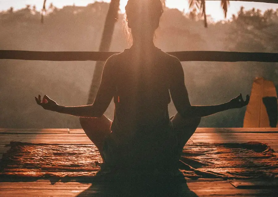 Momento di quiete e cura personale in un ambiente soft